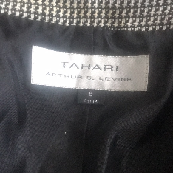 Tahari Arthur S Levin peplum Checked Suit Size 8 - Picture 4 of 9